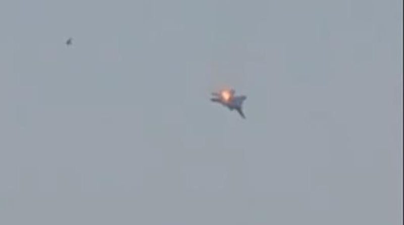 U.S Warplanes Crash, Pilots Survives